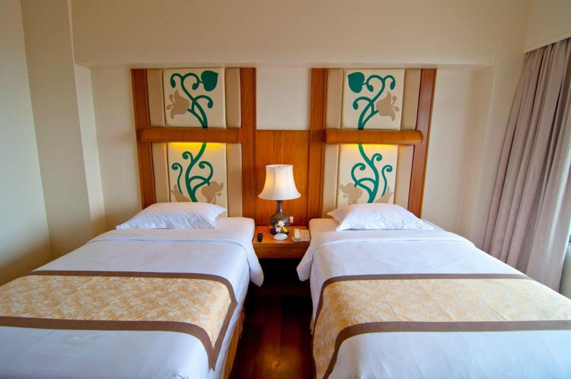 Golden Beach Hotel Pattaya Eksteriør billede