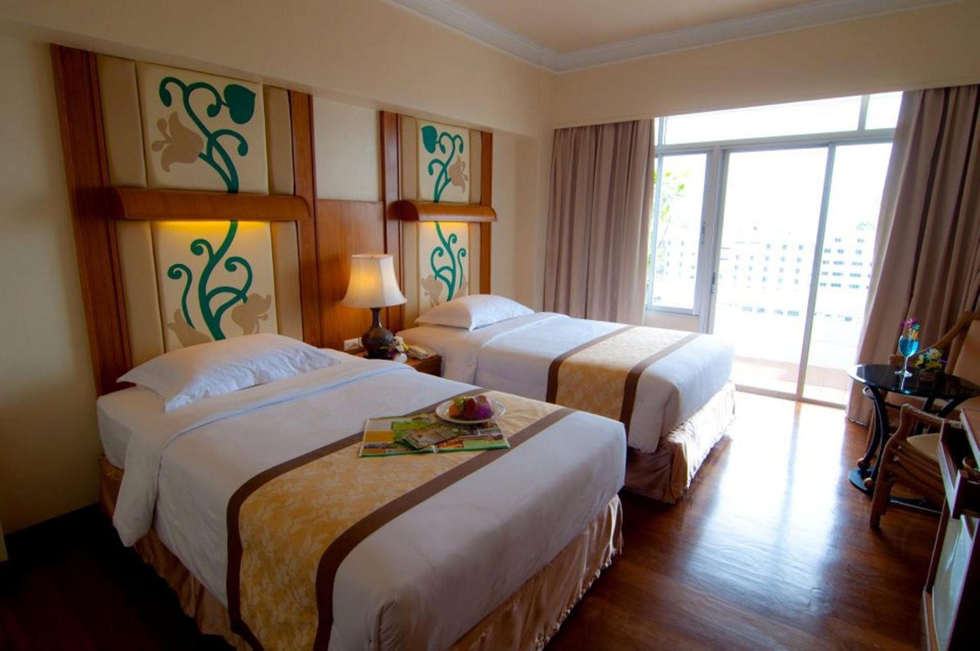 Golden Beach Hotel Pattaya Eksteriør billede