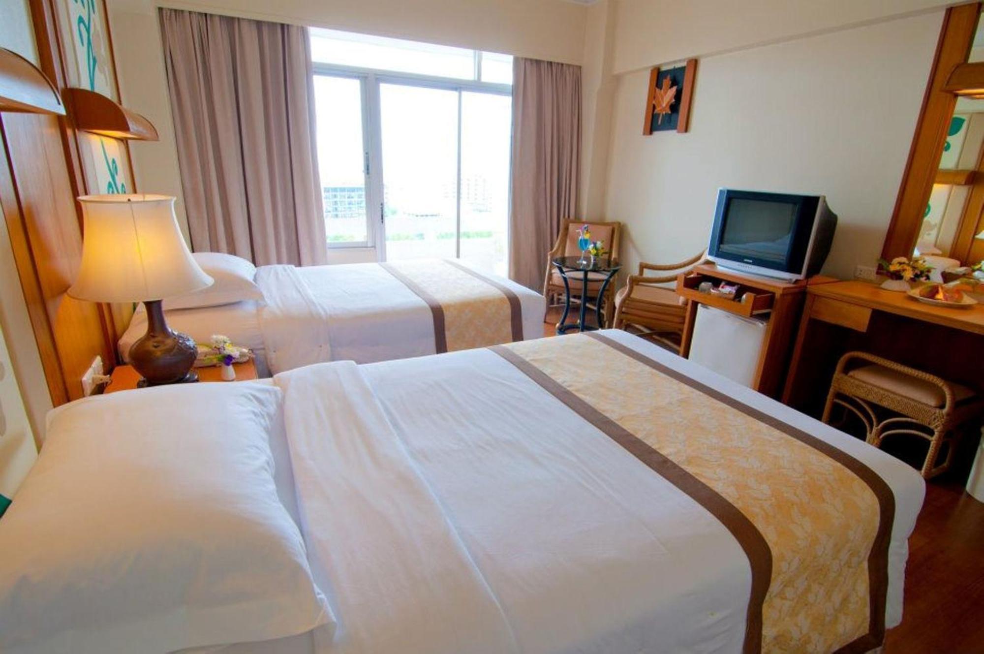 Golden Beach Hotel Pattaya Eksteriør billede