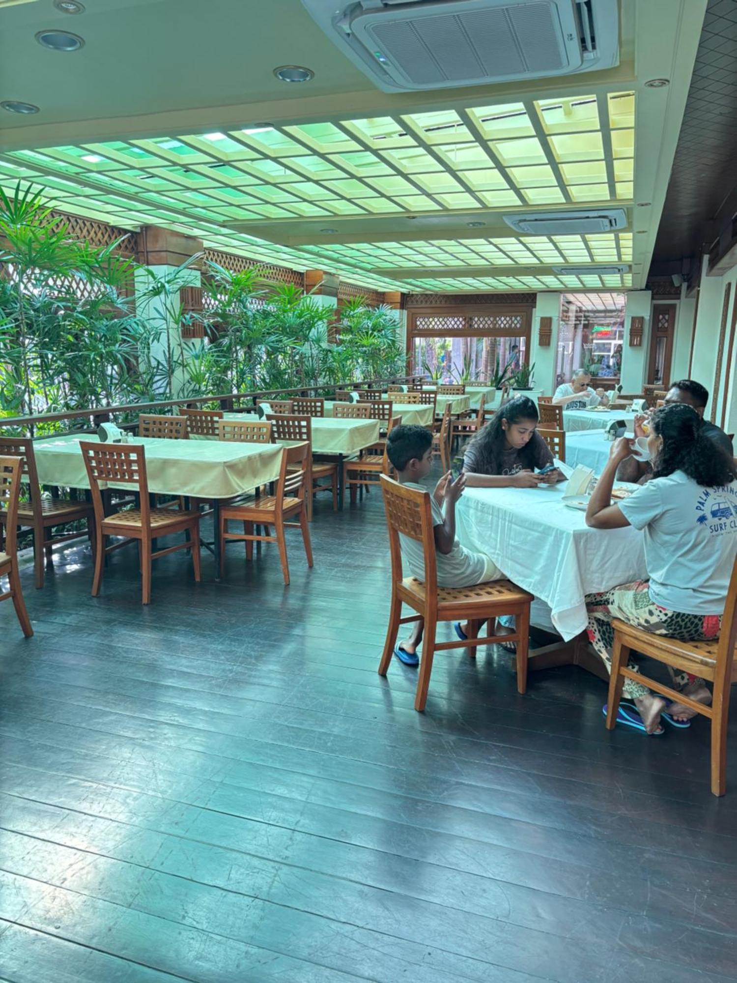 Golden Beach Hotel Pattaya Eksteriør billede
