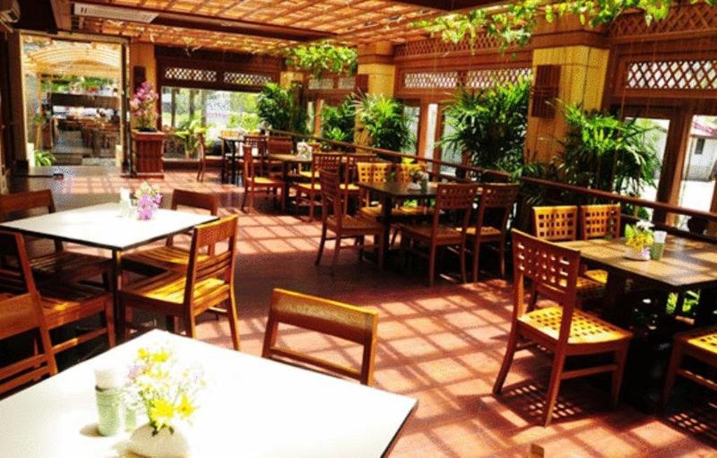 Golden Beach Hotel Pattaya Eksteriør billede
