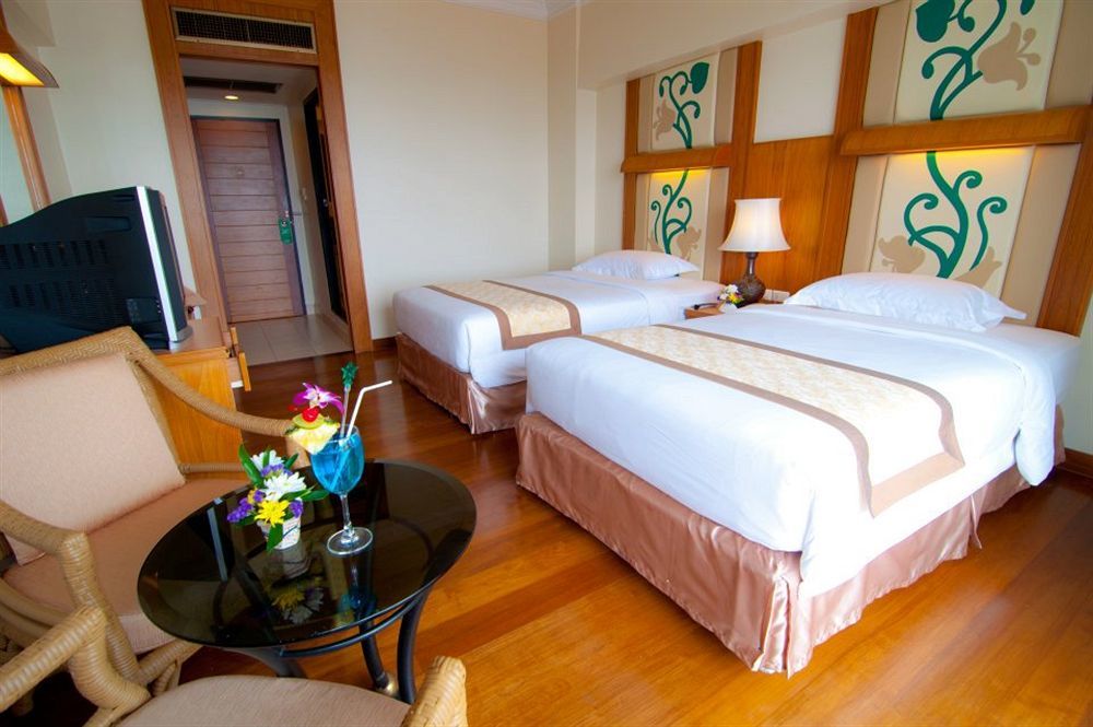 Golden Beach Hotel Pattaya Eksteriør billede