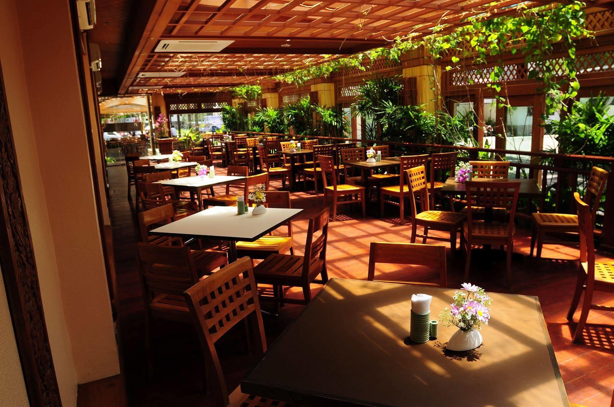 Golden Beach Hotel Pattaya Eksteriør billede
