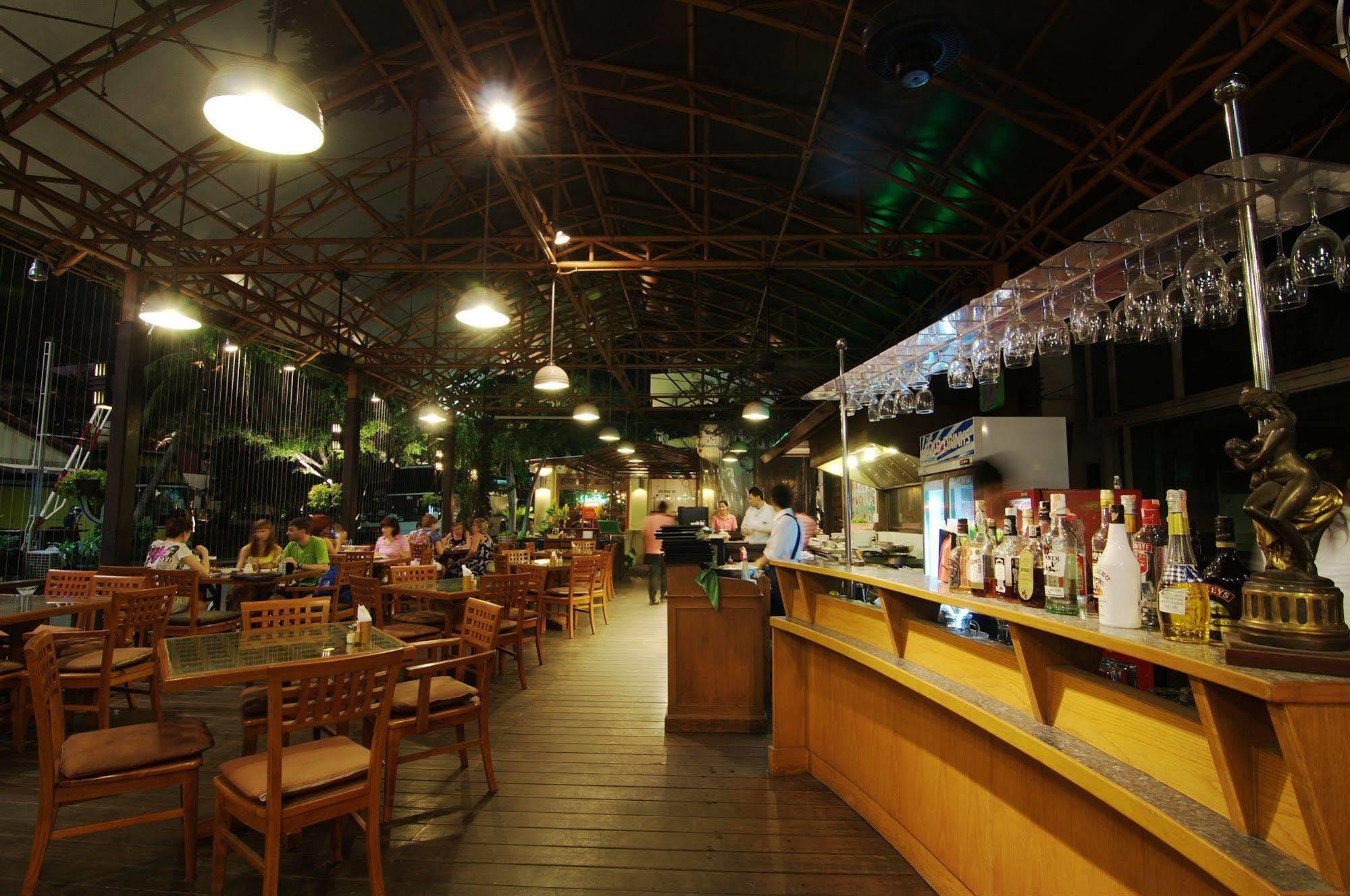 Golden Beach Hotel Pattaya Eksteriør billede
